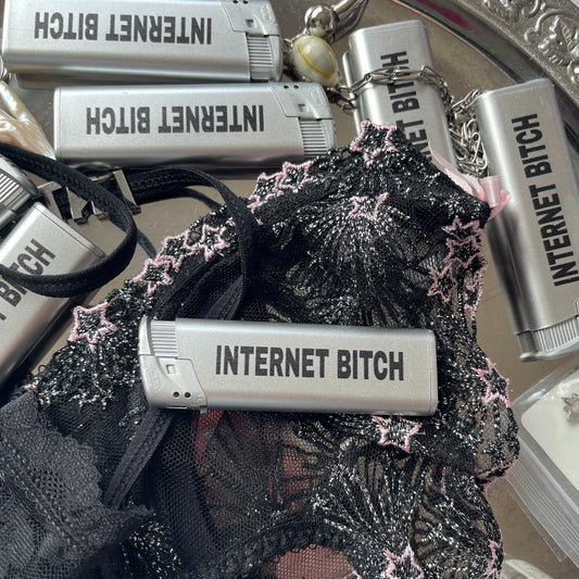 INTERNET BITCH Feuerzeug